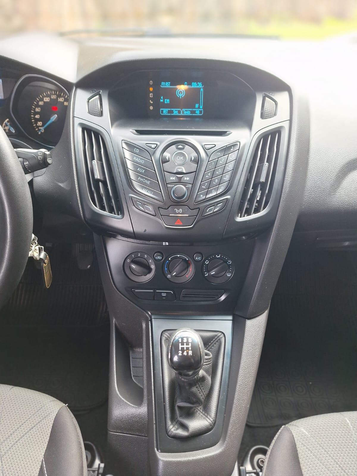 FORD FOCUS