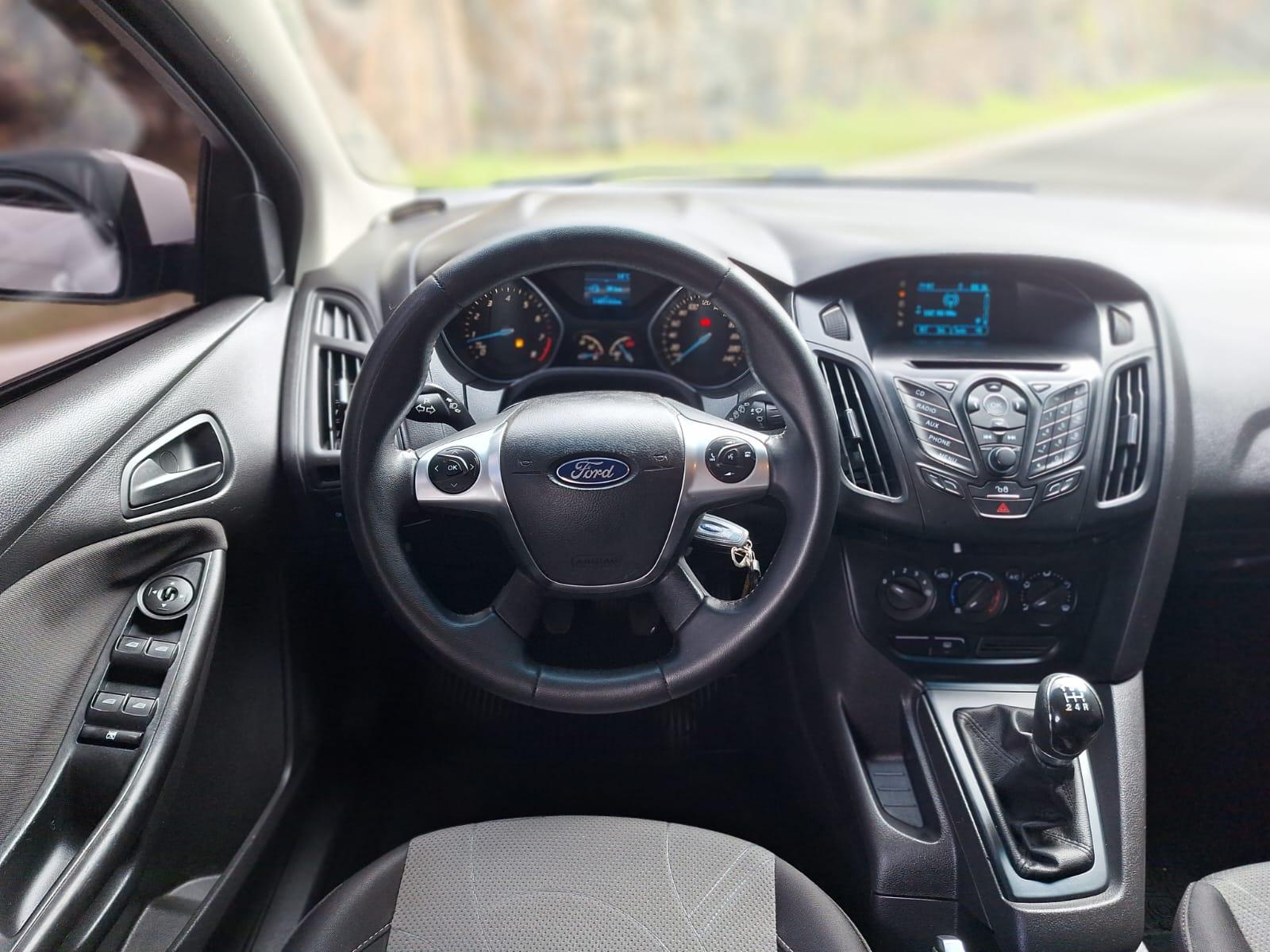 FORD FOCUS
