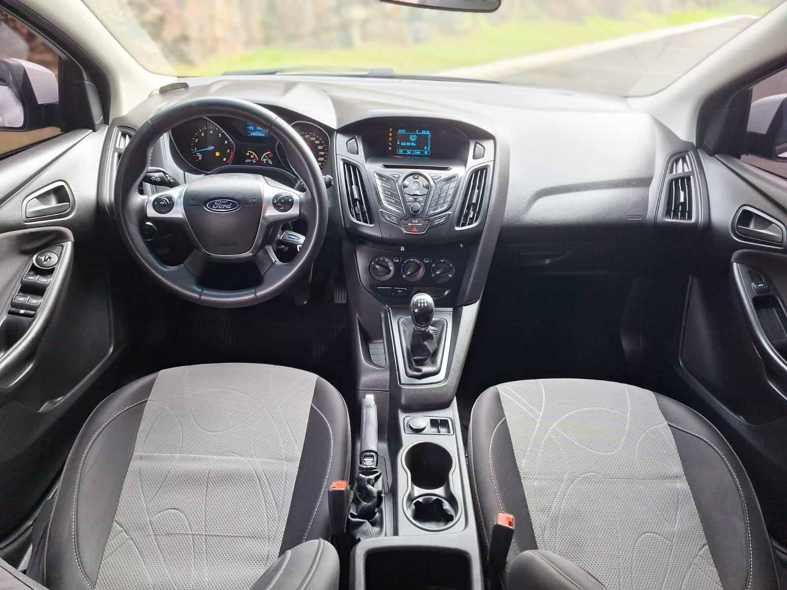 FORD FOCUS