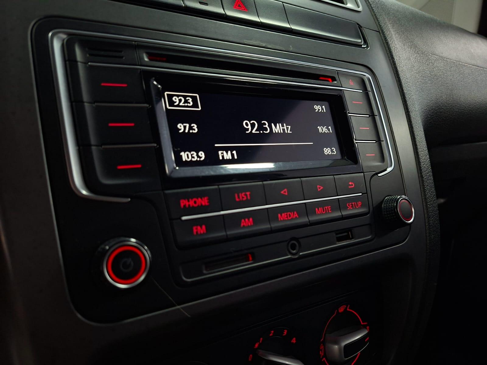 VOLKSWAGEN FOX