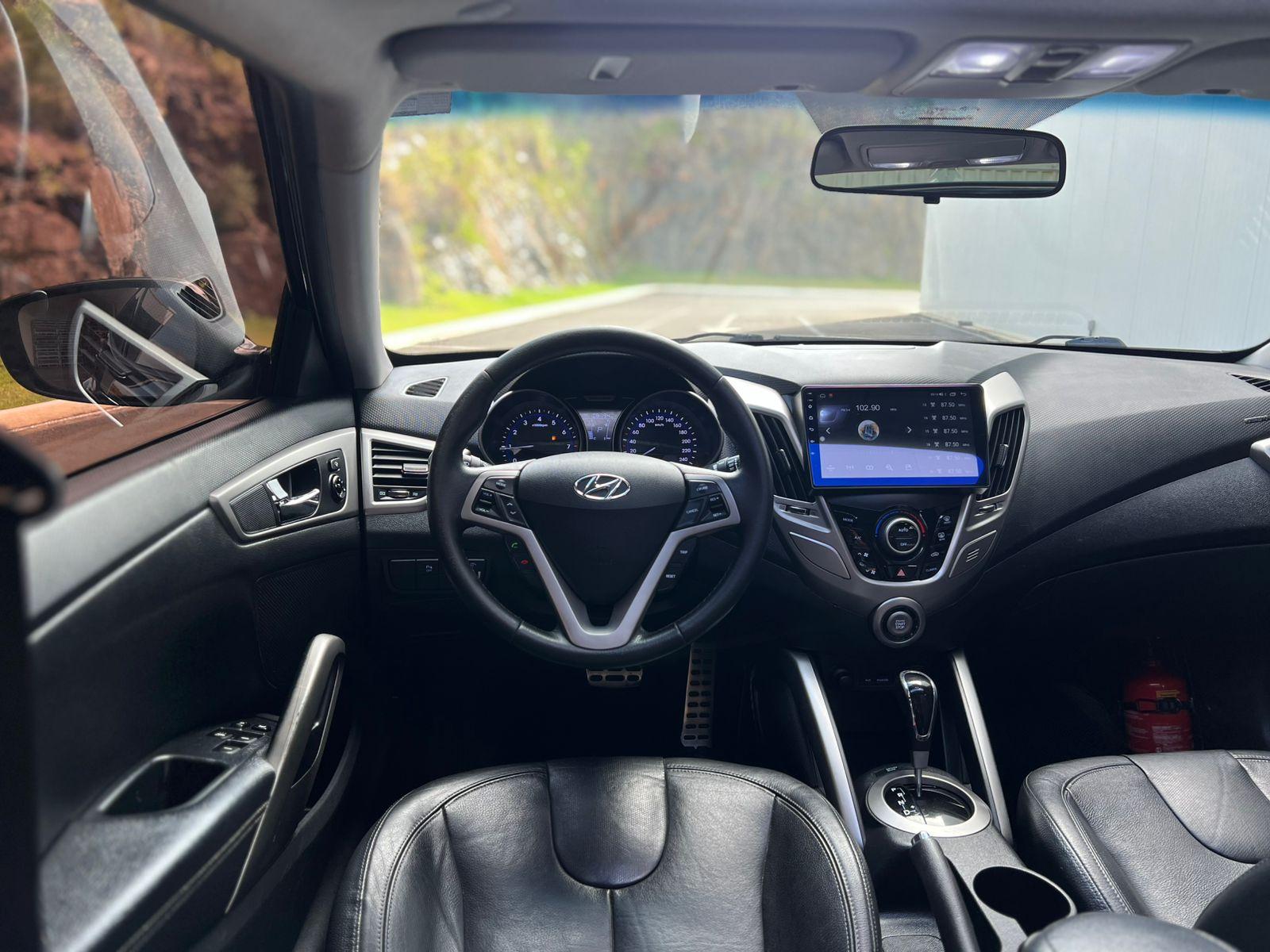 HYUNDAI VELOSTER