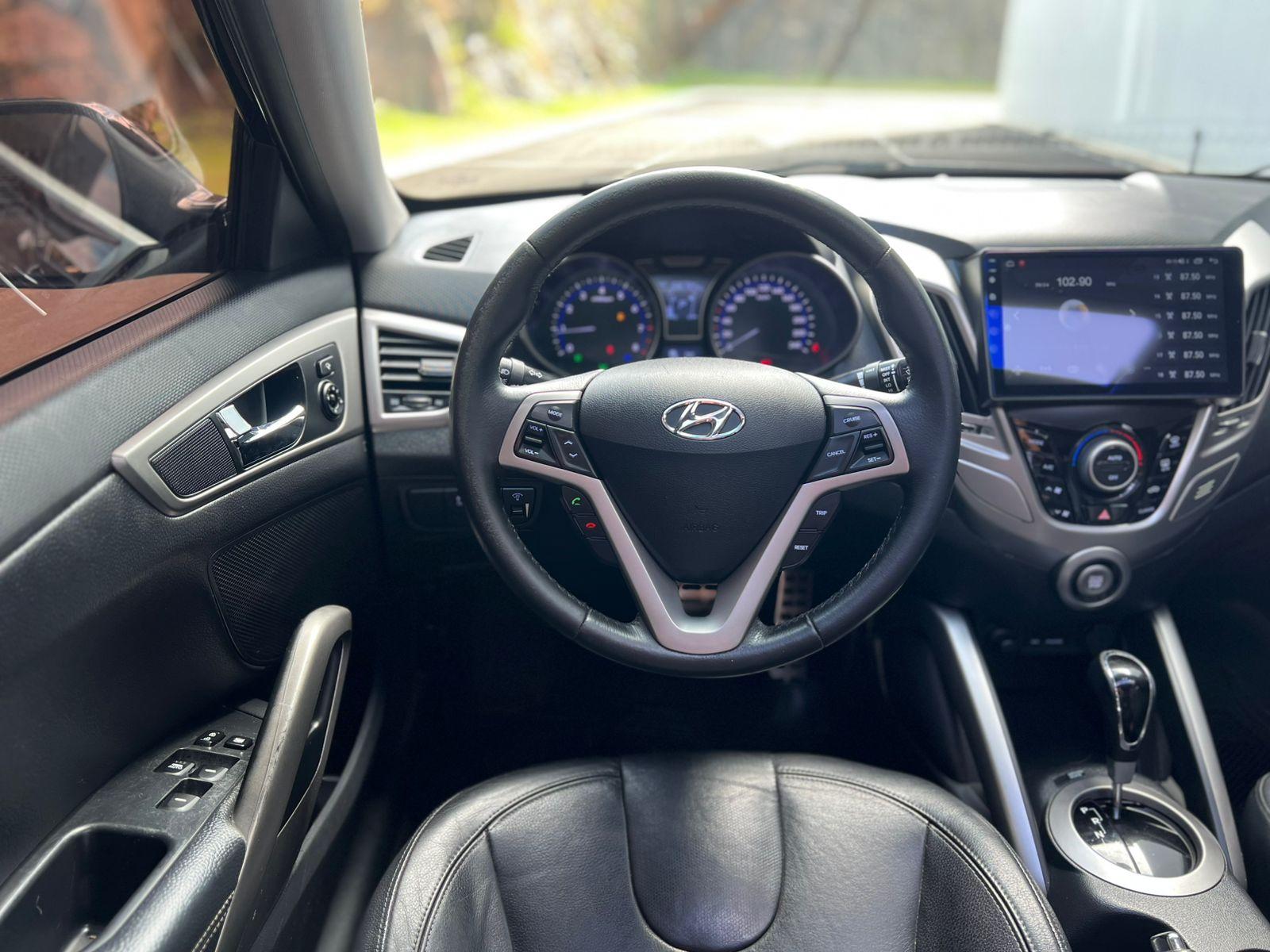 HYUNDAI VELOSTER