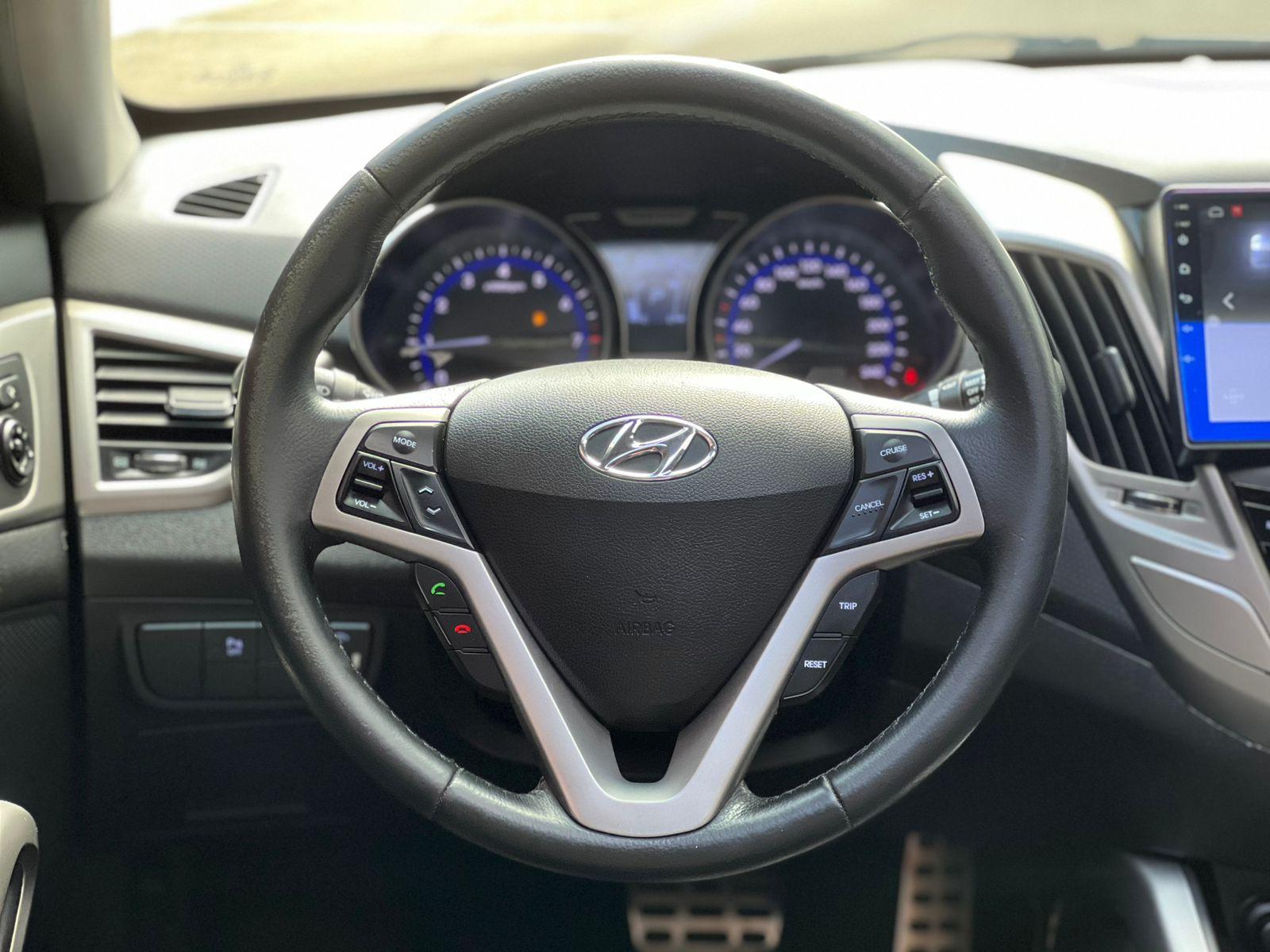 HYUNDAI VELOSTER