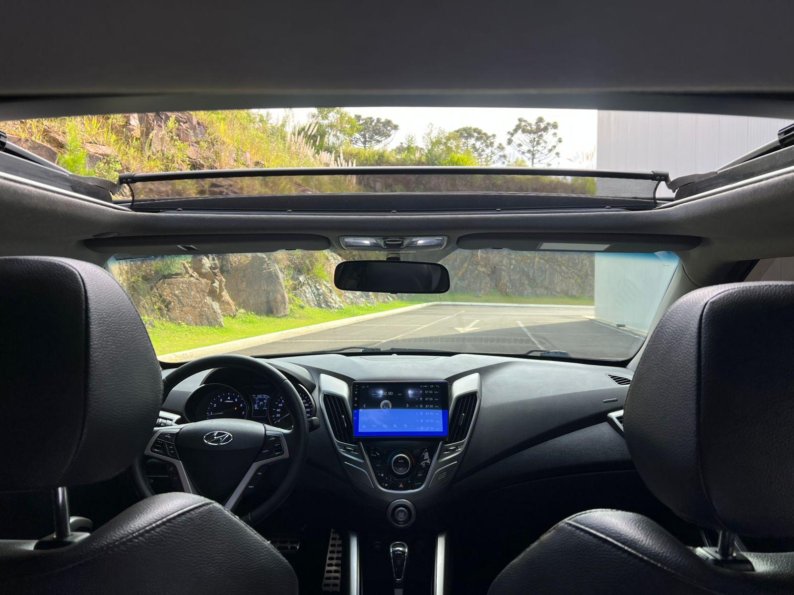 HYUNDAI VELOSTER