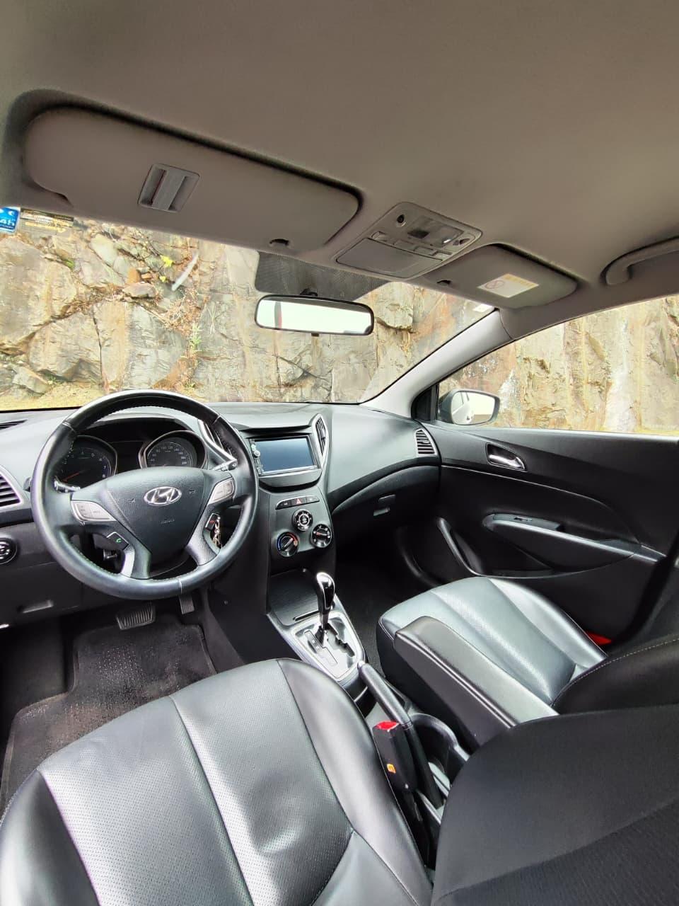 HYUNDAI HB20S