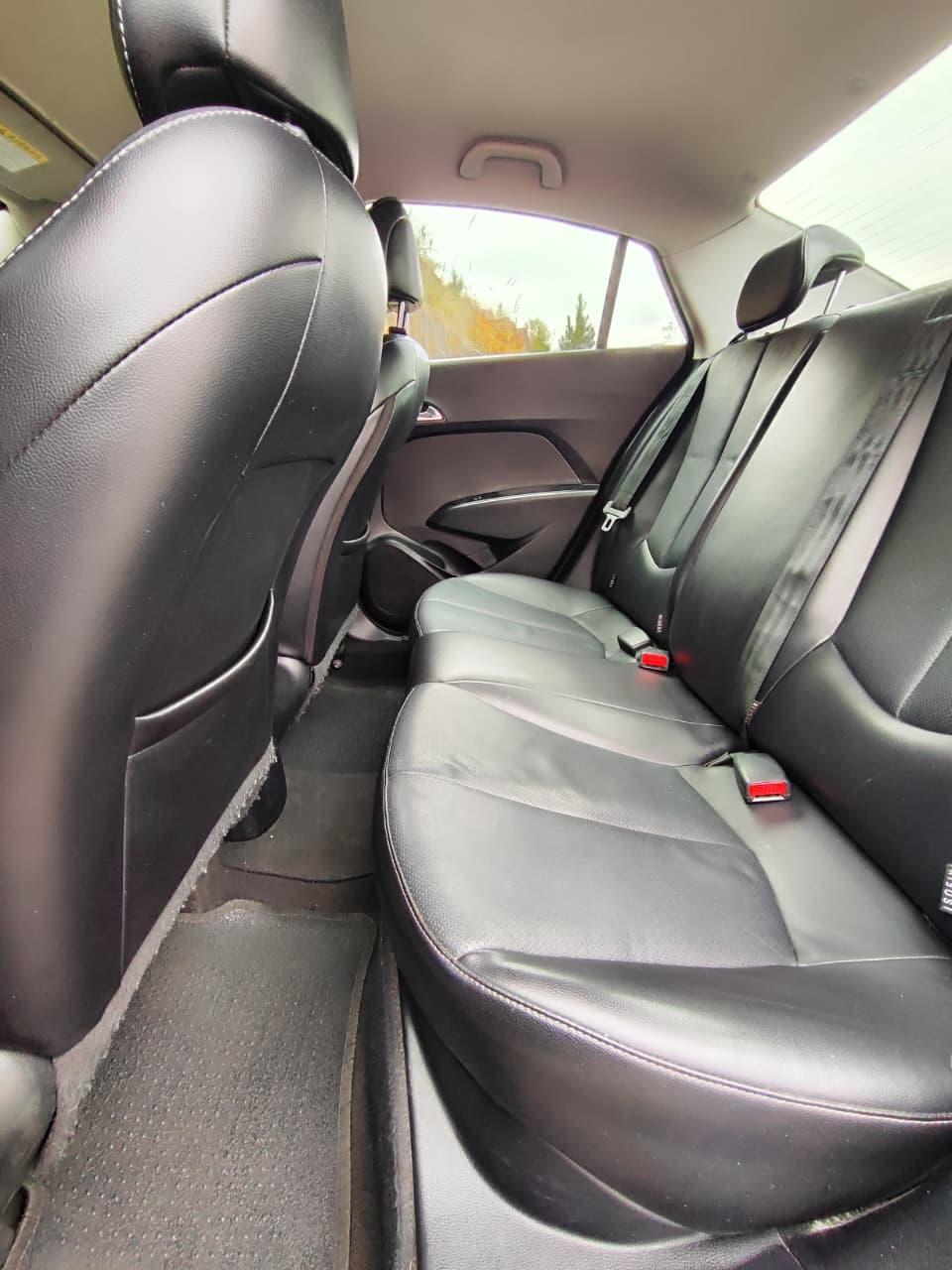 HYUNDAI HB20S