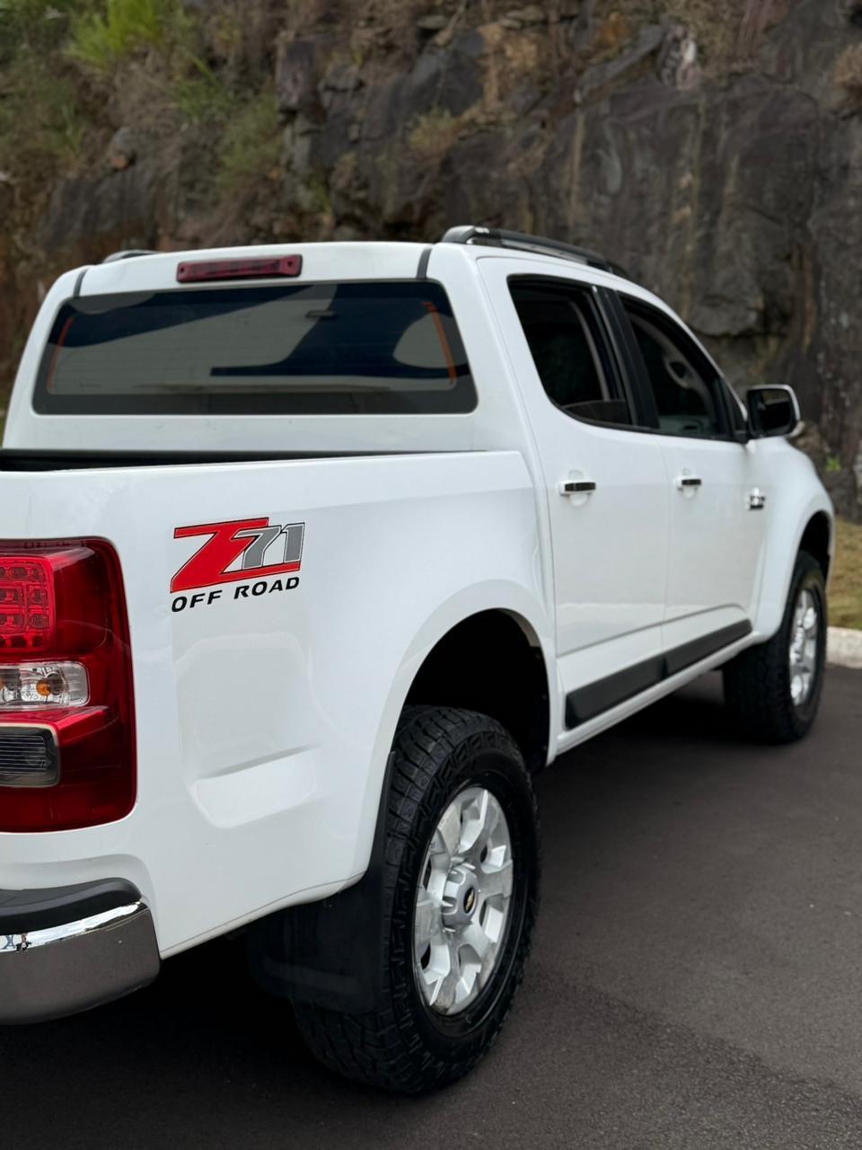 CHEVROLET S10