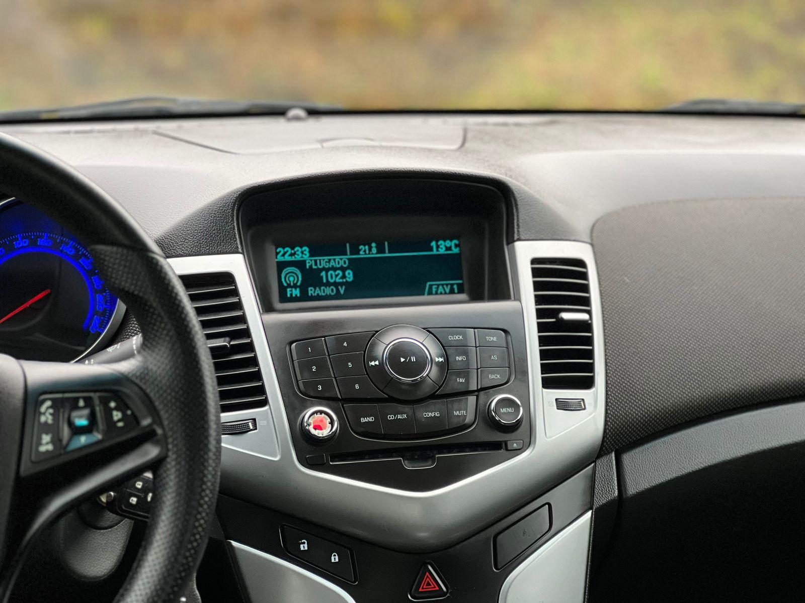 CHEVROLET CRUZE