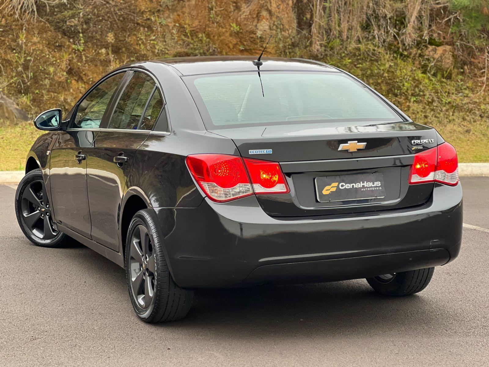CHEVROLET CRUZE