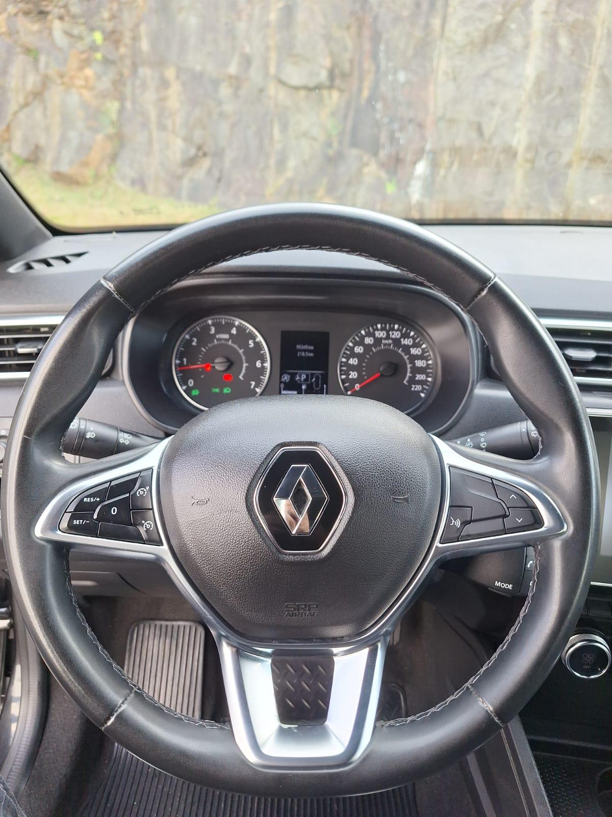 RENAULT DUSTER