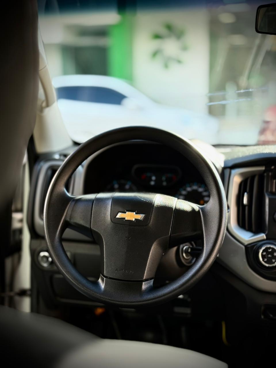 CHEVROLET S10